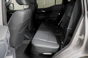 image du véhicule TOYOTA Land Cruiser 2.8 D 48V Invincible