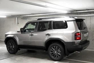 https://vehicle.imgix.net/4227199/65f9f93a-0932-4bd4-9b5b-e7f54613d60f.jpg