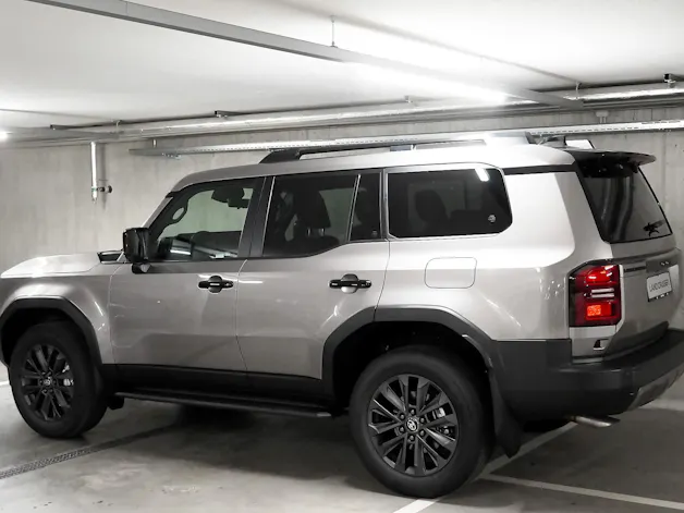 Toyota Land Cruiser 2.8 D 48V Invincible