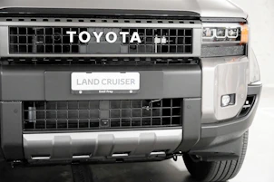image du véhicule TOYOTA Land Cruiser 2.8 D 48V Invincible