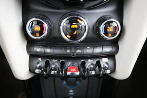 image du véhicule MINI Cabrio F57 2.0i Cooper S SDKG