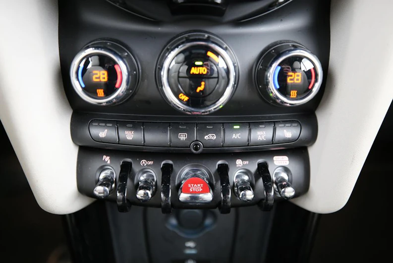 image du véhicule MINI MINI