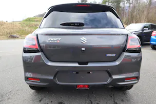 Suzuki Swift 1.2 Sakura Top Hybrid 4x4
