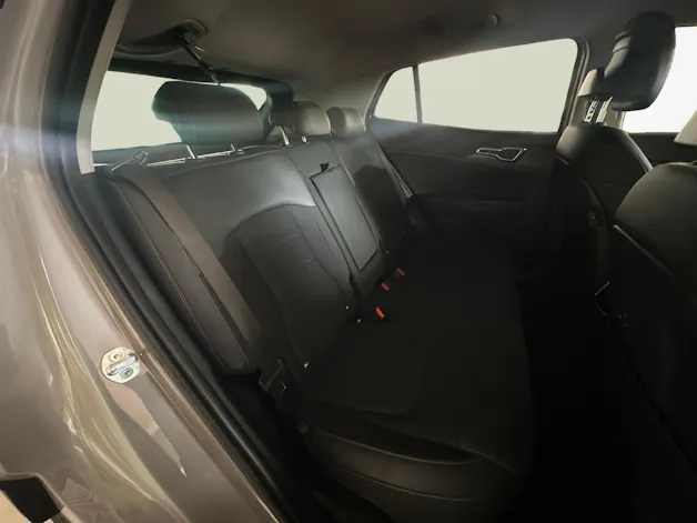 Kia Sportage 1.6 T-GDi Hybrid Power Edition