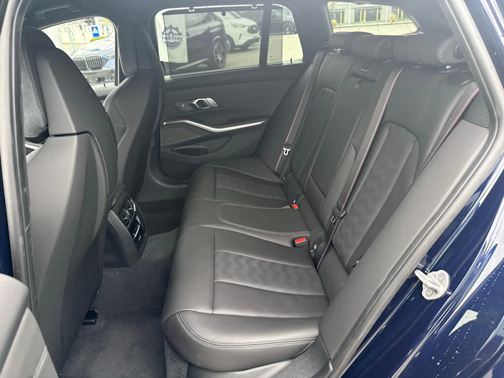 Fahrzeugbild BMW 3 SERIES