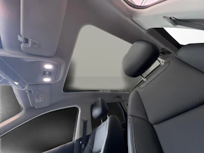 https://vehicle.imgix.net/4227304/8b87c90a-ecd9-4801-8b4f-ffb28b1b9285.jpg