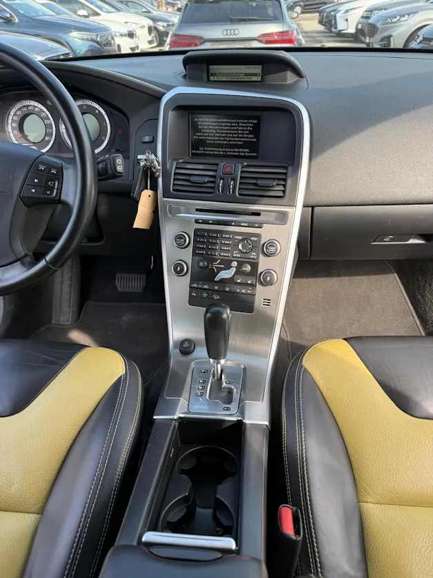 Volvo XC60 2.4 D5 Summum AWD