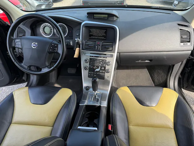 Volvo XC60 2.4 D5 Summum AWD