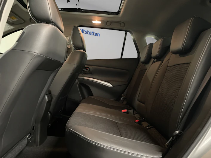 Fahrzeugbild SUZUKI S-CROSS