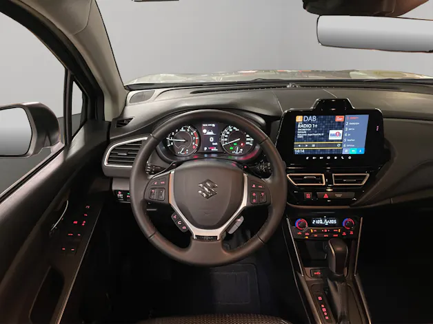 Suzuki S-Cross 1.4 T Sakura Top Hybrid 4x4