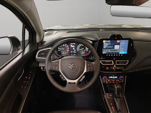 Fahrzeugbild SUZUKI S-Cross 1.4 T Sakura Top Hybrid 4x4