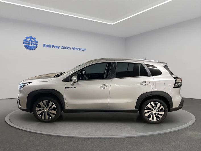 Fahrzeugbild SUZUKI S-CROSS