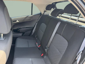 https://vehicle.imgix.net/4227464/3f357a0f-67a3-4542-8536-30f4b0ec846b.jpg