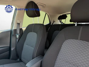https://vehicle.imgix.net/4227464/5e4eb5e7-cb52-495a-85f7-01c4314493dc.jpg
