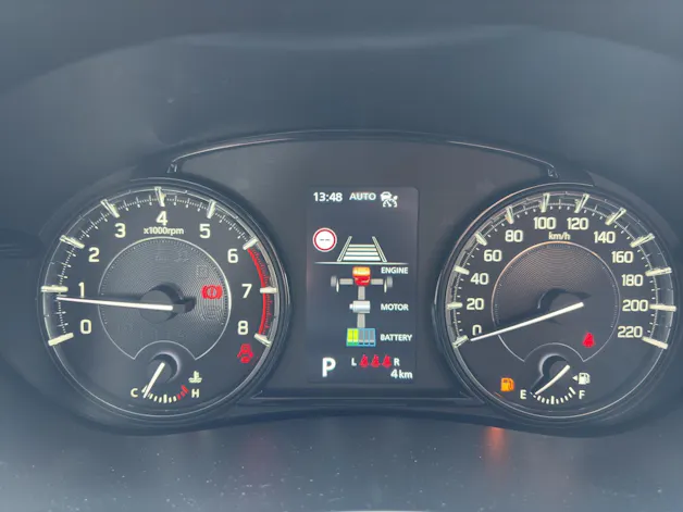 Suzuki S-Cross 1.4 T Sakura Hybrid 4x4