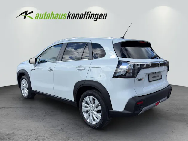 Suzuki S-Cross 1.4 T Sakura Hybrid 4x4