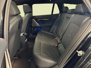 https://vehicle.imgix.net/4227628/cf8ca40d-d820-45ff-834e-9c29b5349088.jpg