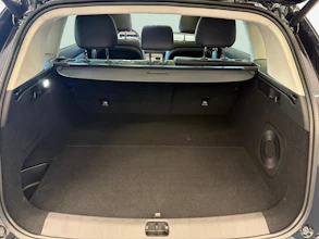 https://vehicle.imgix.net/4227649/d9dc6cf2-78be-454e-94ef-d6e4b6d6756f.jpg