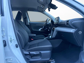 https://vehicle.imgix.net/4227667/c747f23d-4da1-4192-9753-eeb8b69d76d9.jpg