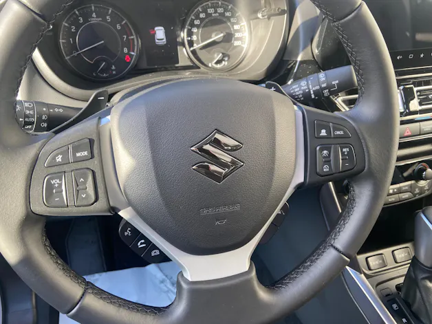 Suzuki S-Cross 1.4 T Compact Top Hybrid 4x4