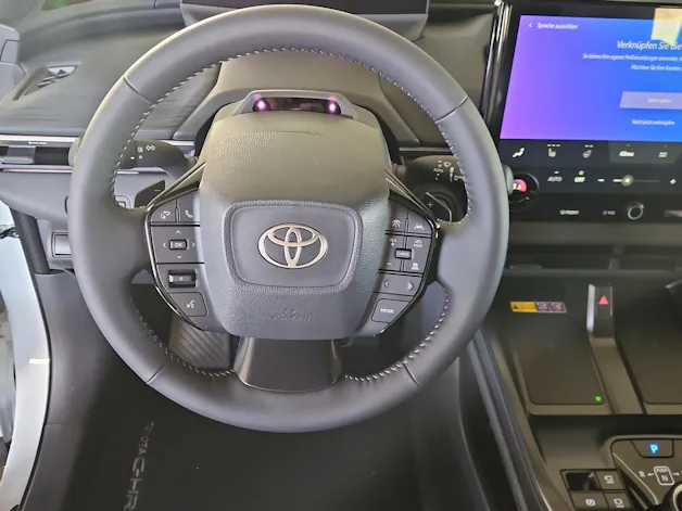 Toyota C-HR+ Premium AWD
