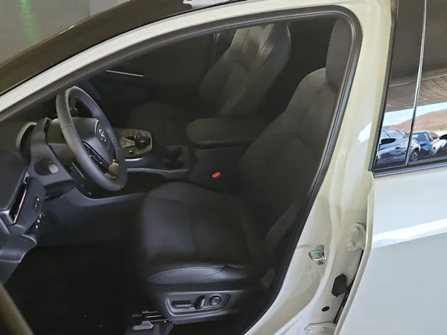 Toyota C-HR+ Premium AWD
