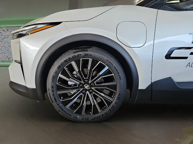 Toyota C-HR+ Premium AWD