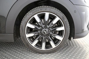 Fahrzeugbild MINI F55 2.0i Cooper S