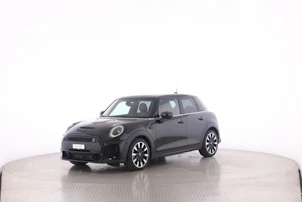 Fahrzeugbild MINI F55 2.0i Cooper S