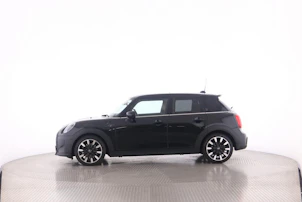 Fahrzeugbild MINI F55 2.0i Cooper S