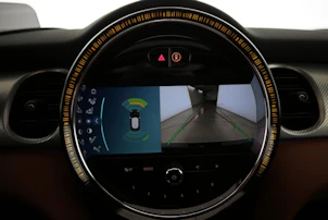 Fahrzeugbild MINI F55 2.0i Cooper S