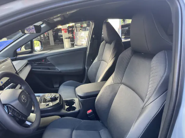 Toyota C-HR+ Premium AWD