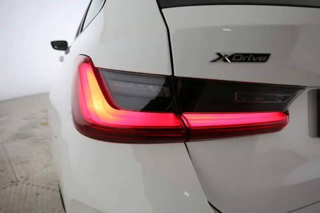 BMW 320d xDrive Touring