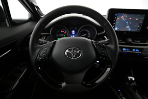 image du véhicule TOYOTA C-HR 2.0 VVTi HSD Move