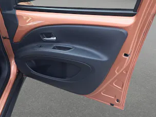 Toyota Aygo X 1.5 VVT-i HSD Trend