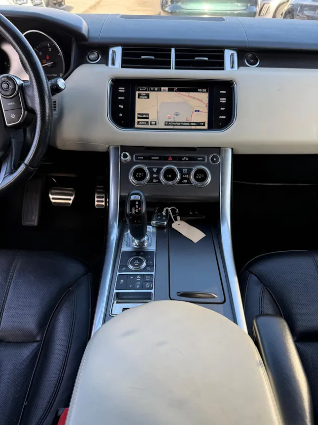 Land Rover Range Rover Sport 3.0 SDV6 HSE Dynamic