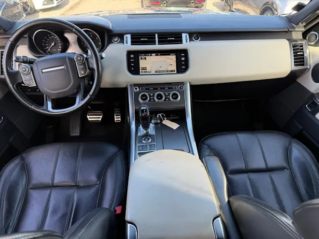 Land Rover Range Rover Sport 3.0 SDV6 HSE Dynamic