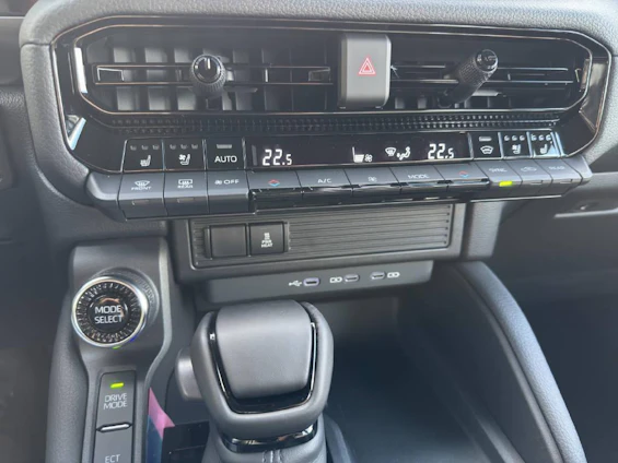 image du véhicule 8 image du véhicule 8