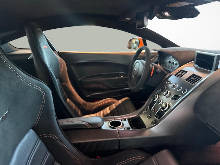 image du véhicule ASTON MARTIN E-C5 AIRCROSS ELEKTRO PLUS