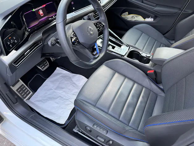 VW Golf VIII 2.0 TSI R 20 Years DSG 4motion
