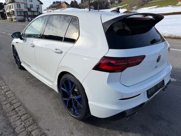 VW Golf VIII 2.0 TSI R 20 Years DSG 4motion