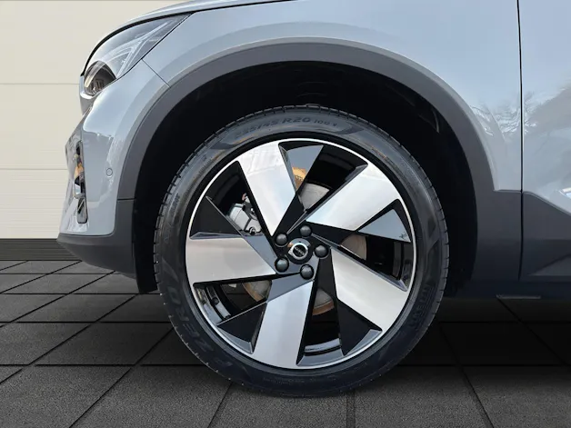 Volvo EX40 Twin XCENTRIC Edition AWD