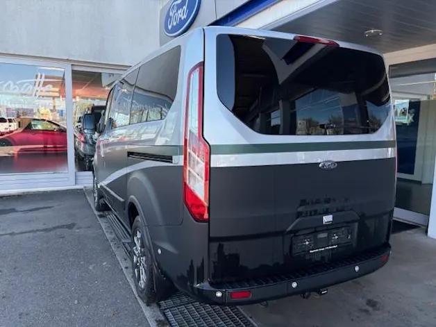 Ford Tourneo Custom 320 L1H1 Titanium A