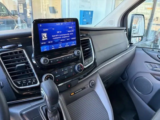 Ford Tourneo Custom 320 L1H1 Titanium A