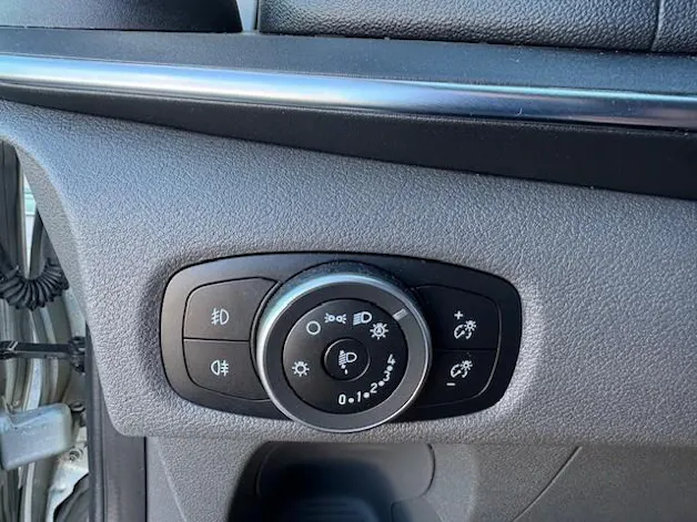Ford Tourneo Custom 320 L1H1 Titanium A