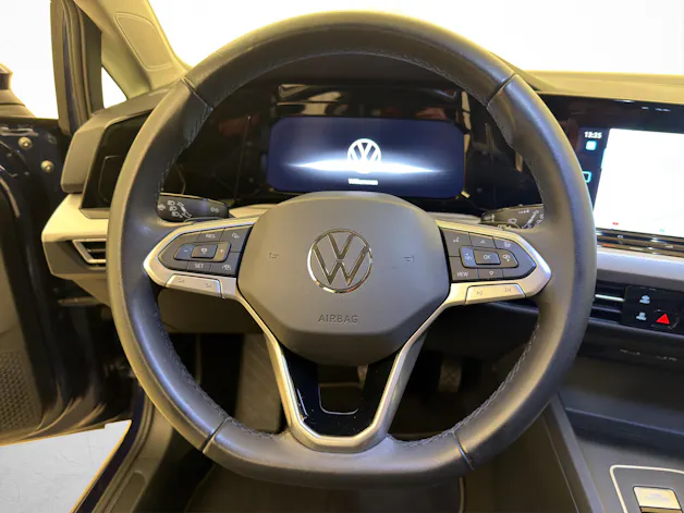 VW Golf 2.0 TDI Life DSG