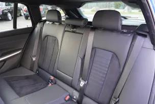 BMW 330e x DriveTouring Steptronic M Sport