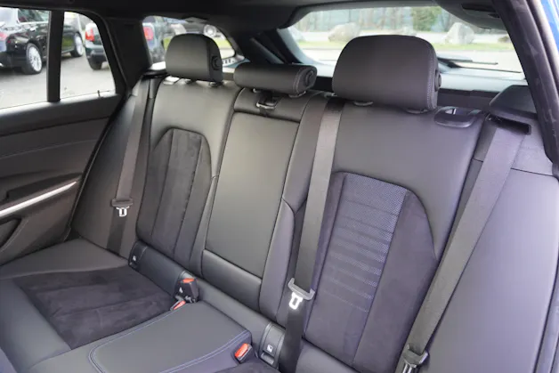 BMW 330e x DriveTouring Steptronic M Sport