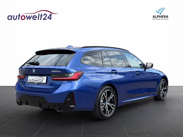 BMW 330e x DriveTouring Steptronic M Sport