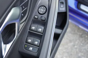 BMW 330e x DriveTouring Steptronic M Sport